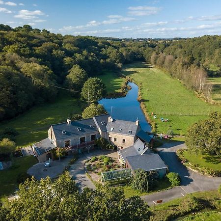 Le Moulin Des Hirondelles Bed & Breakfast Pluvigner Exterior foto